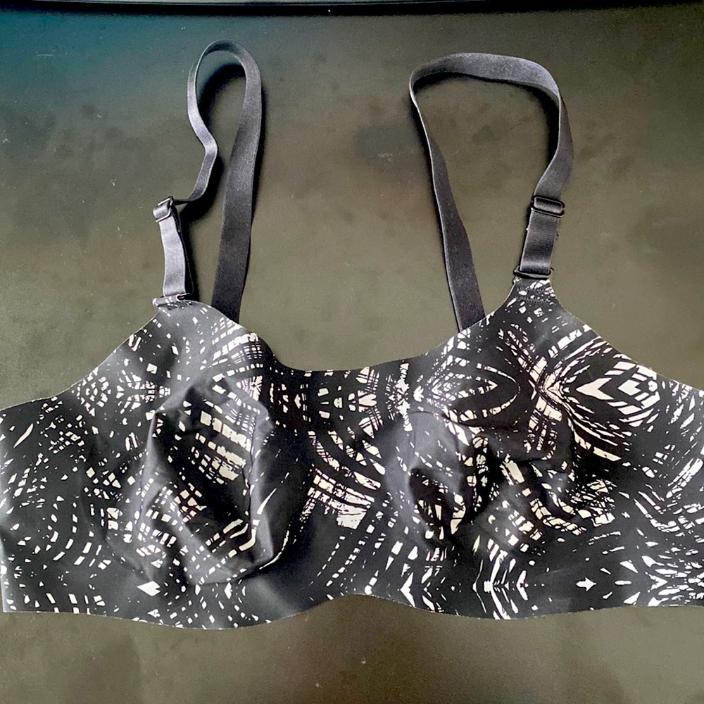 Knix Evolution bra, reversible, size small